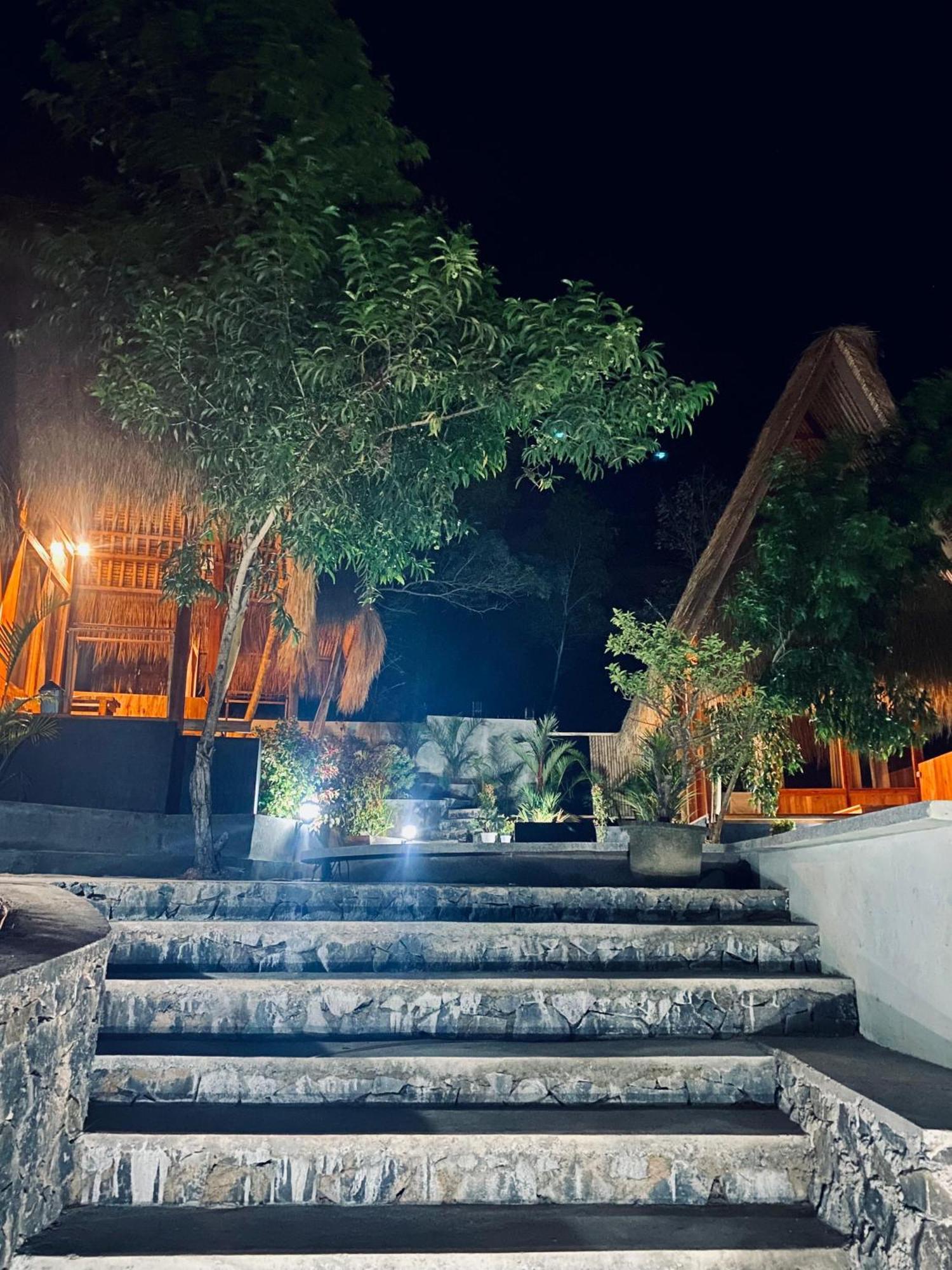 Hotel Sky Mountain Views Kuta  Exterior foto